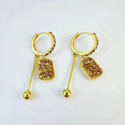 Luxurious and Sophisticated Geometric Stud Earrings with Full Diamonds